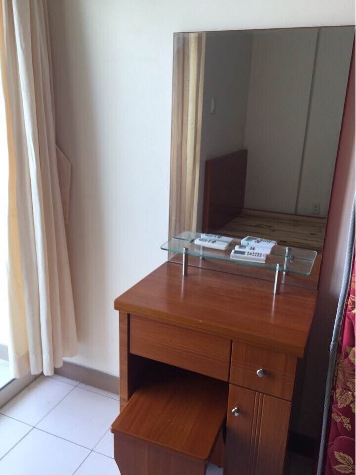 Thanh lý bàn trang điểm MDF